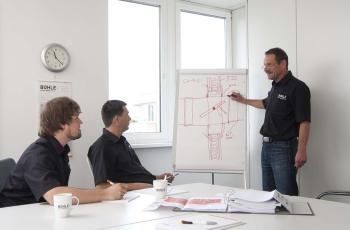 Training and further education at Bohle (Symbolbild)